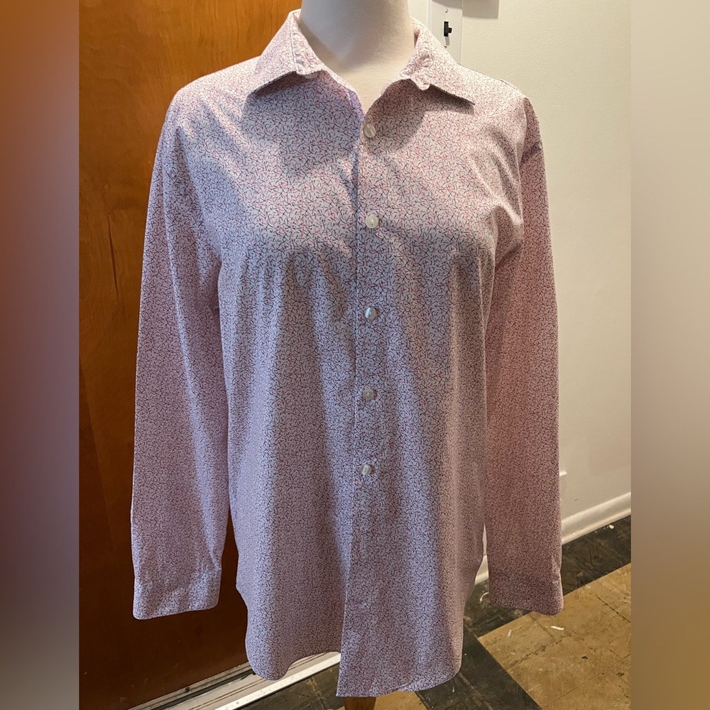Kenneth Cole Reaction White and Pink long sleeve button down shirt.  Size L.